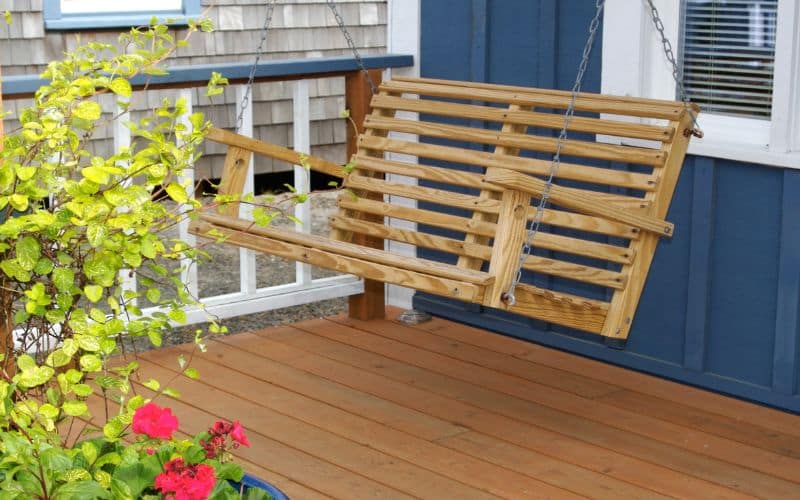 How to Secure Porch Swing From Wind